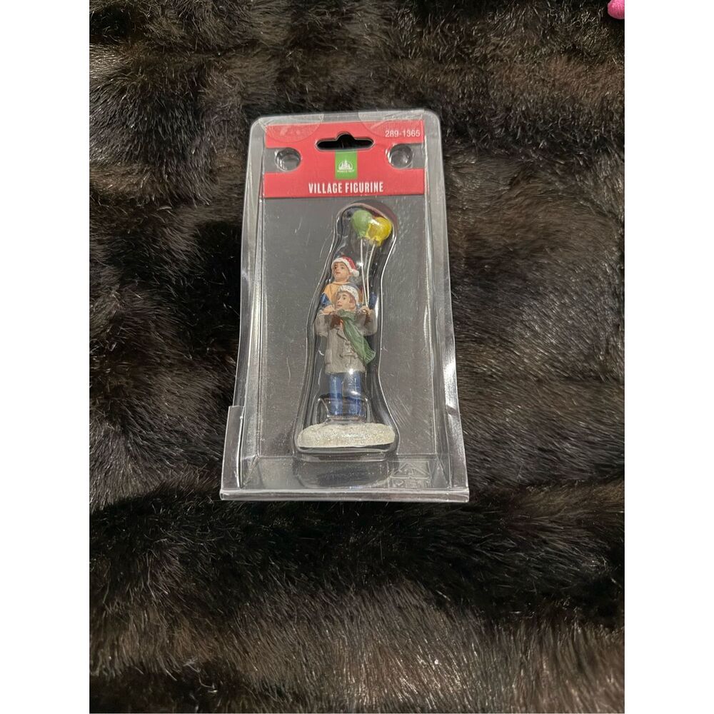 Enchanted Forest Christmas Village Figurine Children Kids balloons‎  2891365